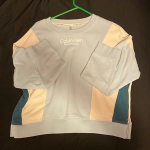 Only wore twice before deciding I don’t actually like the sweatshirt